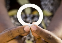 Prévention du VIH : l’ONUSIDA espère que l’anneau vaginal antirétroviral sera mis à disposition des femmes en Afrique subsaharienne